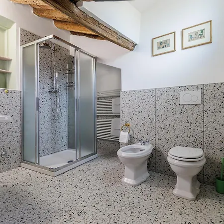아파트 Casa Dei Bertoldi - 2 Bedrooms In Historic Center